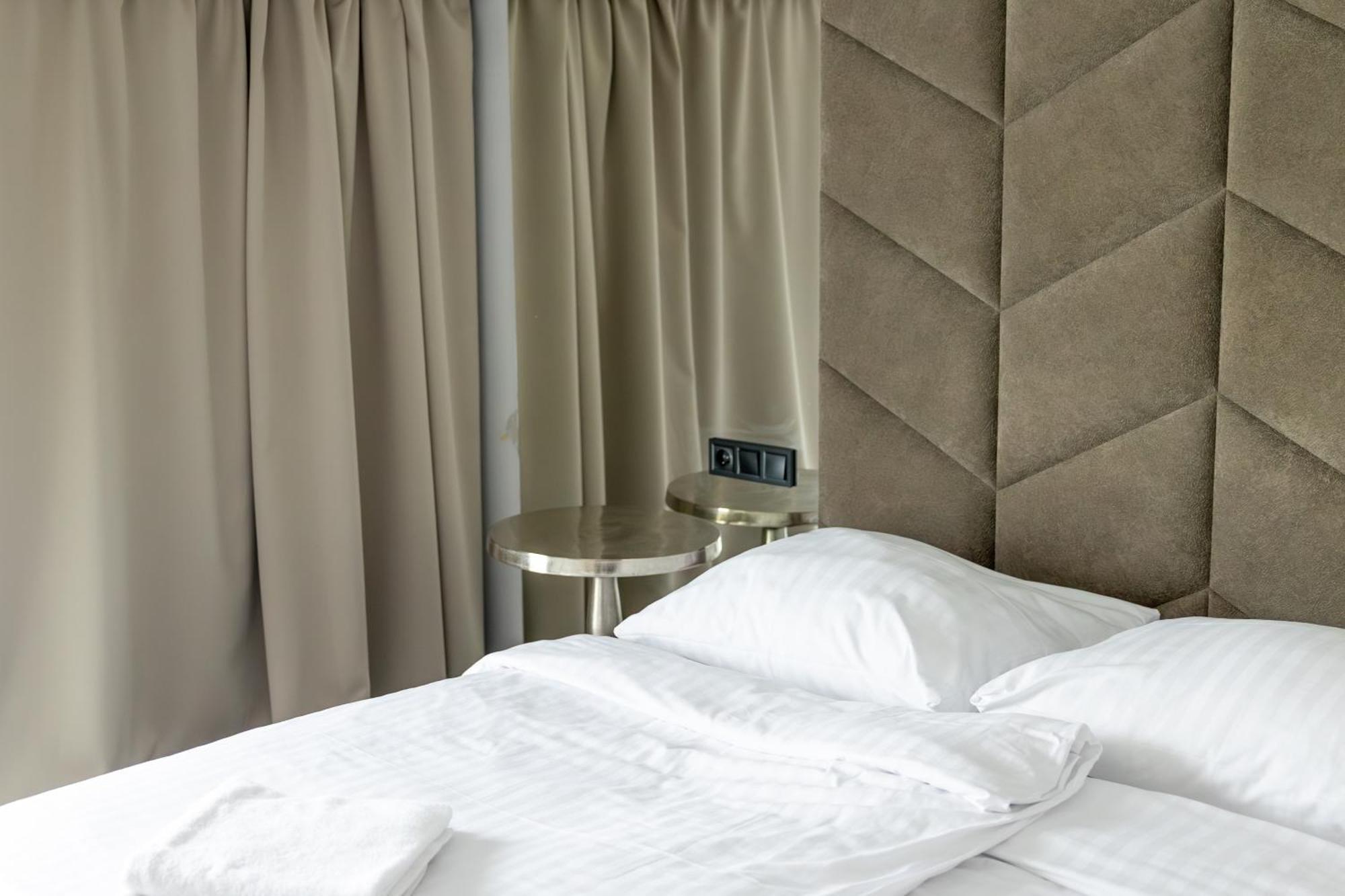 Hotel Maly Mlyn Старгард-Щециньски Экстерьер фото