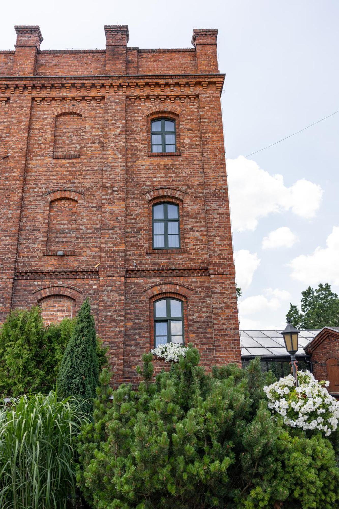 Hotel Maly Mlyn Старгард-Щециньски Экстерьер фото